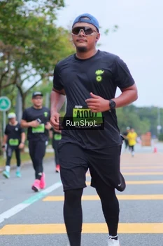 Runner Photo 5666594