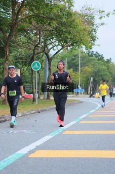 Runner Photo 5666617