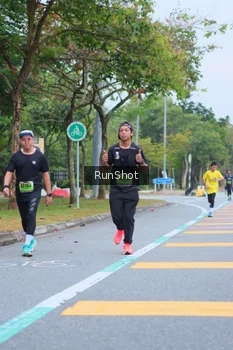 Runner Photo 5666624