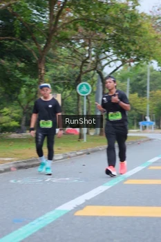 Runner Photo 5666628
