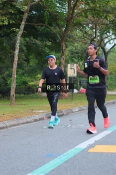 Runner Photo 5666634