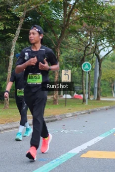 Runner Photo 5666647