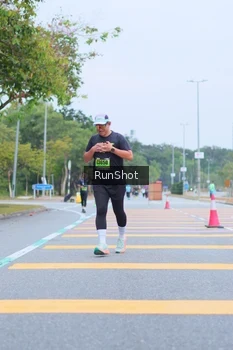 Runner Photo 5666685