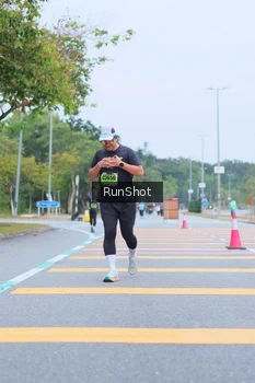 Runner Photo 5666696