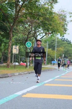 Runner Photo 5666701