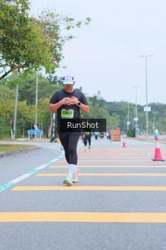 Runner Photo 5666702