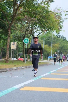 Runner Photo 5666720