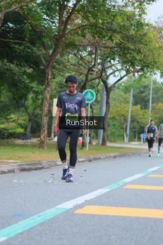 Runner Photo 5666721