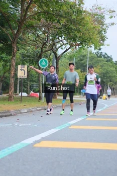 Runner Photo 5666726