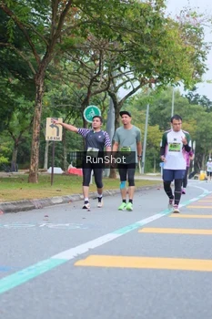 Runner Photo 5666735