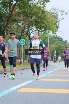 Runner Photo 5666753