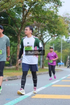 Runner Photo 5666771