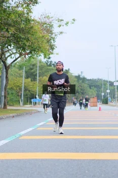 Runner Photo 5666799