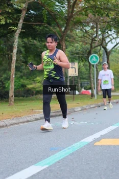 Runner Photo 5666812