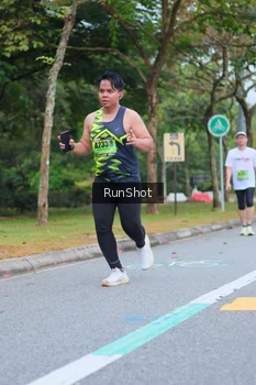 Runner Photo 5666813