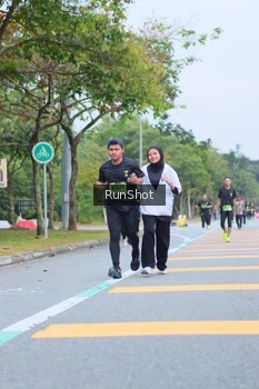 Runner Photo 5666843