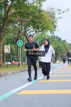 Runner Photo 5666845