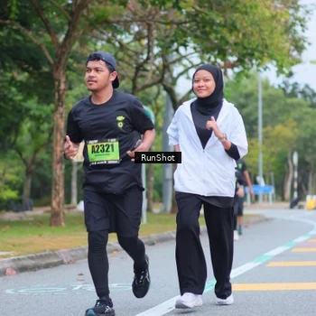 Runner Photo 5666857