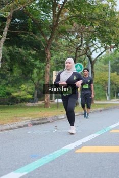 Runner Photo 5666869