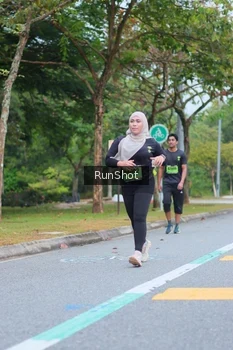 Runner Photo 5666872