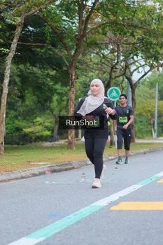 Runner Photo 5666873