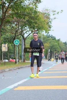 Runner Photo 5666903
