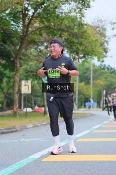 Runner Photo 5666916