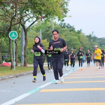 Runner Photo 5666980