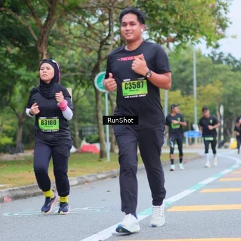 Runner Photo 5667004