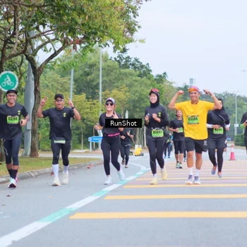 Runner Photo 5667021