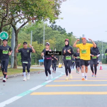Runner Photo 5667025