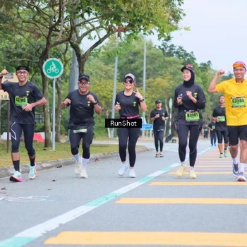 Runner Photo 5667041