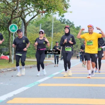 Runner Photo 5667049