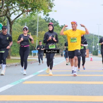 Runner Photo 5667055