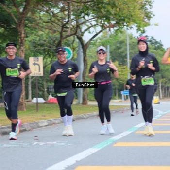 Runner Photo 5667069