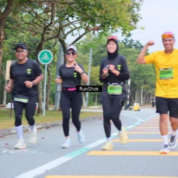 Runner Photo 5667084