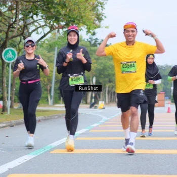 Runner Photo 5667085