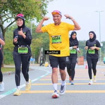 Runner Photo 5667089