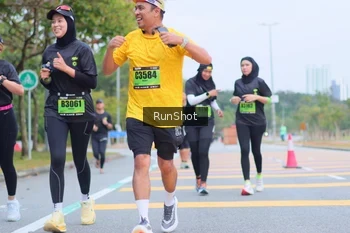 Runner Photo 5667105