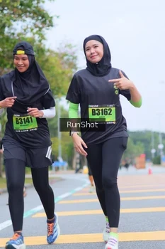 Runner Photo 5667124