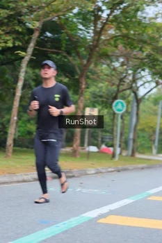 Runner Photo 5667132