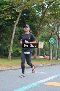 Runner Photo 5667133