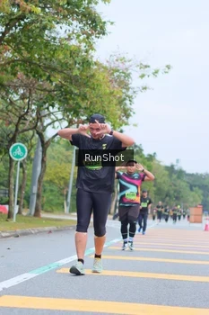 Runner Photo 5667149