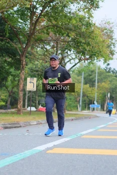 Runner Photo 5667168