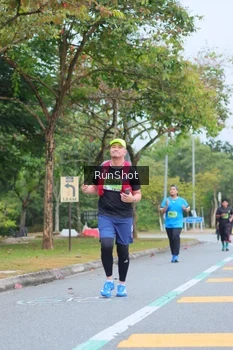 Runner Photo 5667187