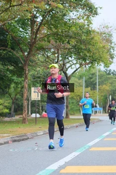Runner Photo 5667191