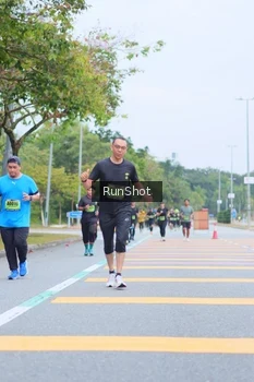 Runner Photo 5667209