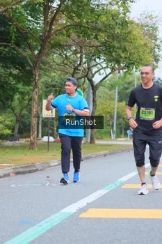 Runner Photo 5667229