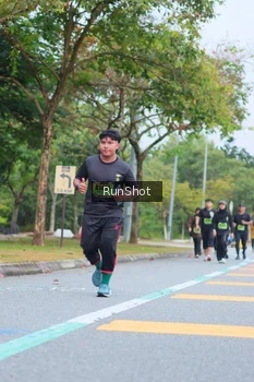 Runner Photo 5667259