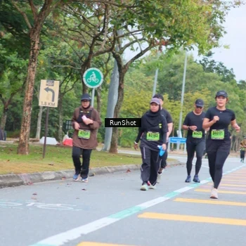 Runner Photo 5667285